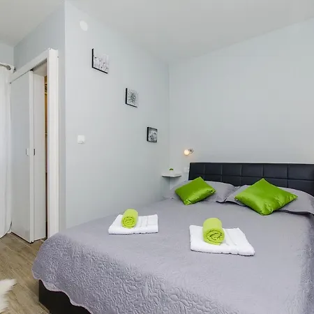 Apartment Marina Luxury Suites Kastela